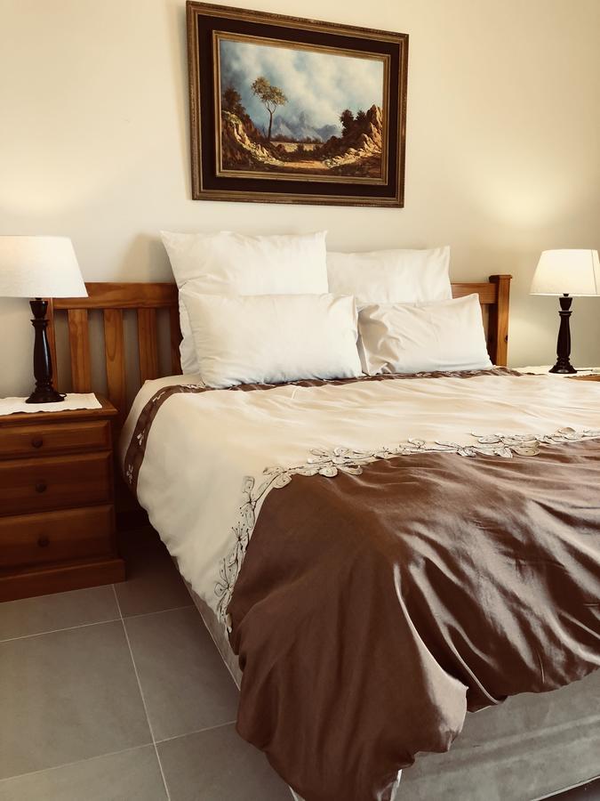 Eden Rose Manor B&B La Mercy Ngoại thất bức ảnh