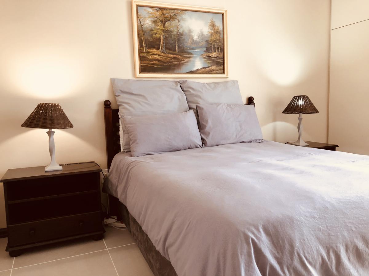 Eden Rose Manor B&B La Mercy Ngoại thất bức ảnh