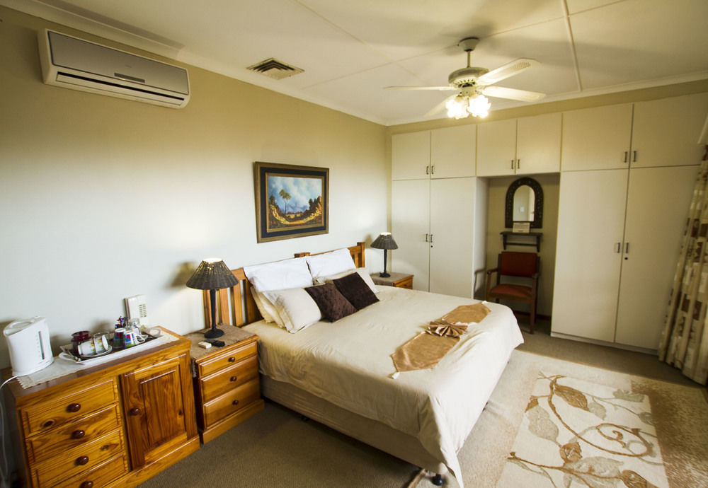 Eden Rose Manor B&B La Mercy Ngoại thất bức ảnh